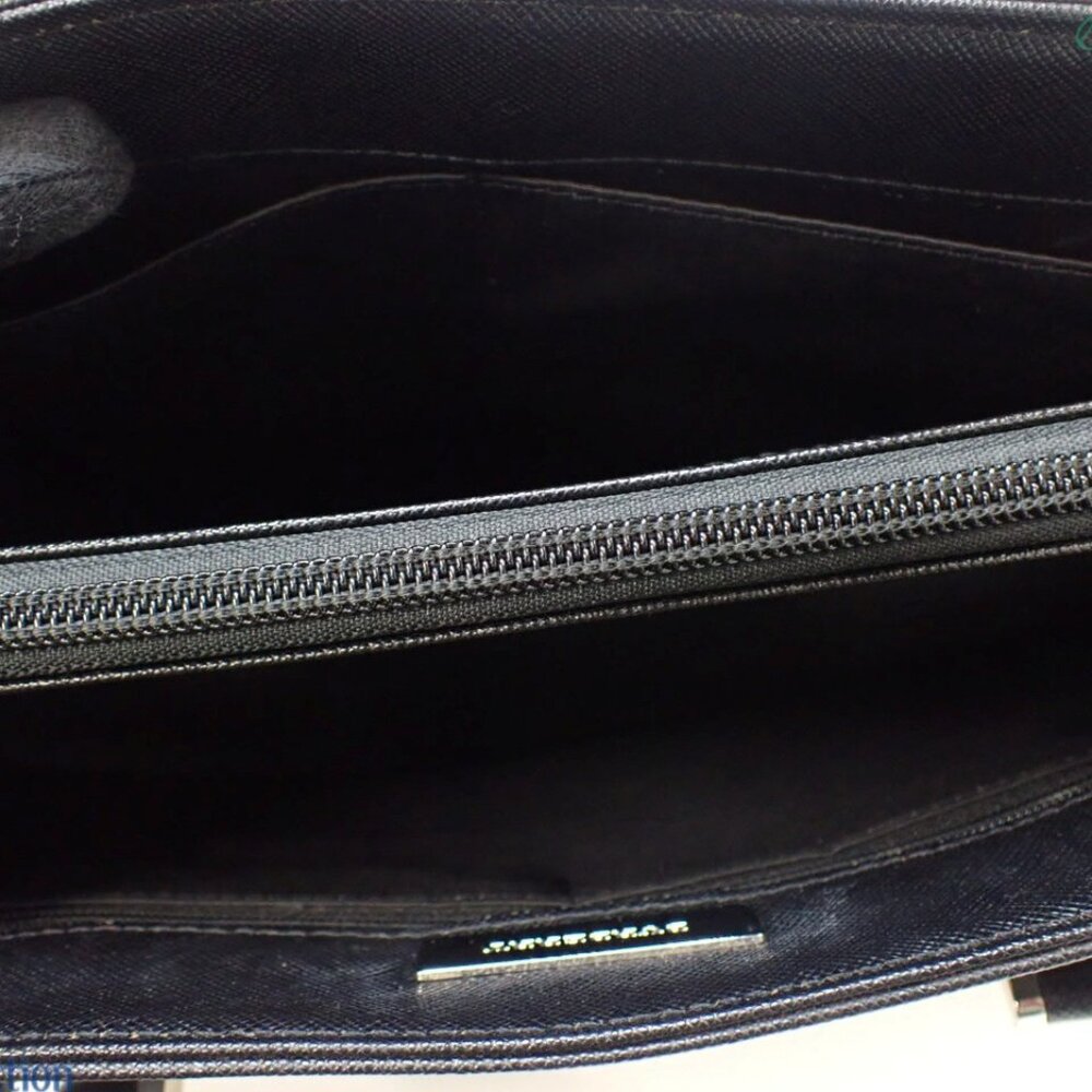 ＢＵＲＢＥＲＲＹ - Picture 6 of 7